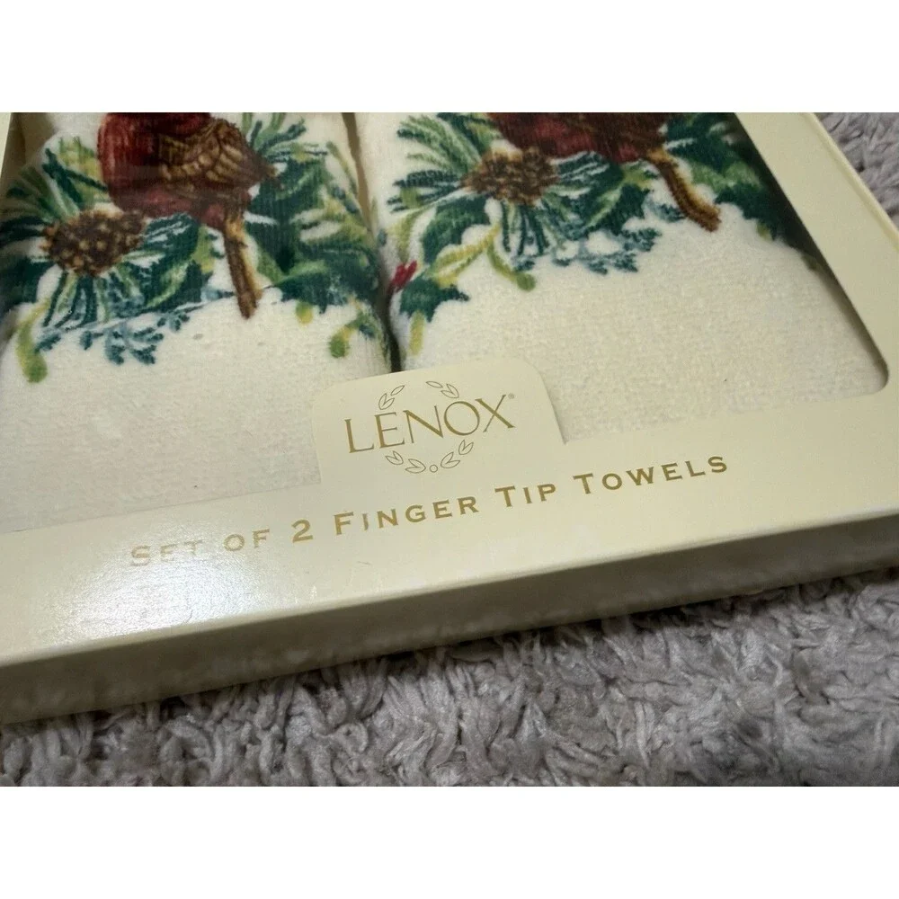 LENOX Bath Finger Tip Towel Set of 2 WINTER GREETINGS Holiday Chickadees NEW